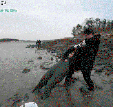 nfAOBb.gif
