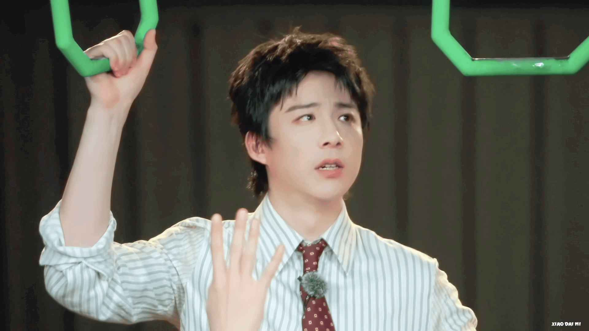 njPzuM.gif