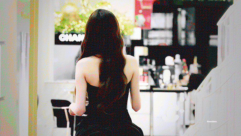 nmxKrJ.gif