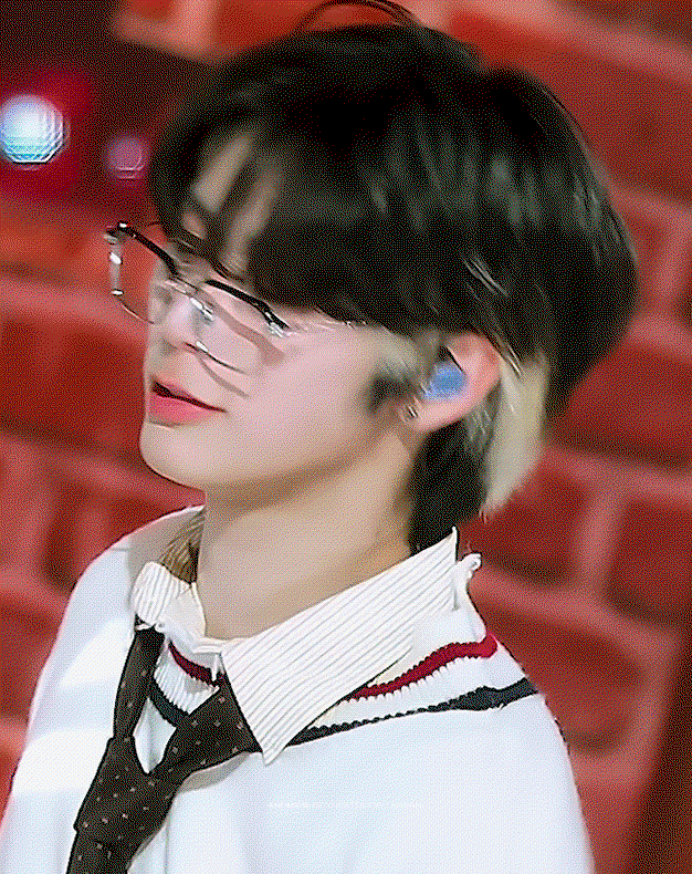 nnuIZT.gif