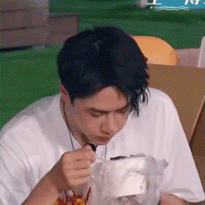 nqnLxQ.gif