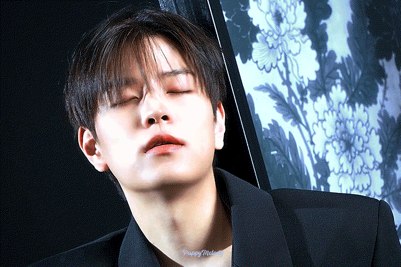 nrcmGW.gif