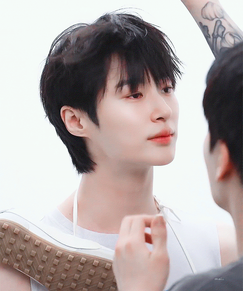 ntUYDK.gif