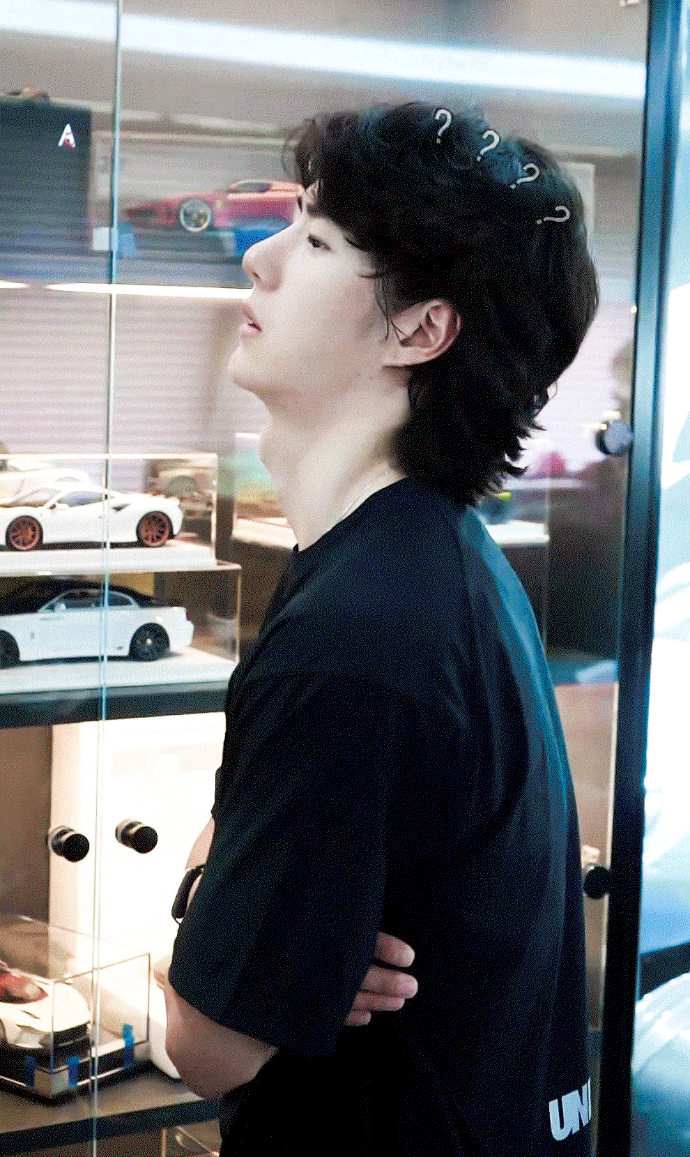 nvkYkQ.gif
