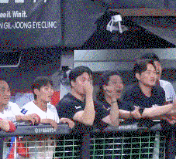 nwrMdJ.gif