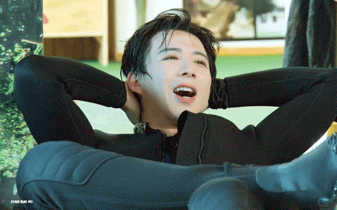 oJaIWT.gif