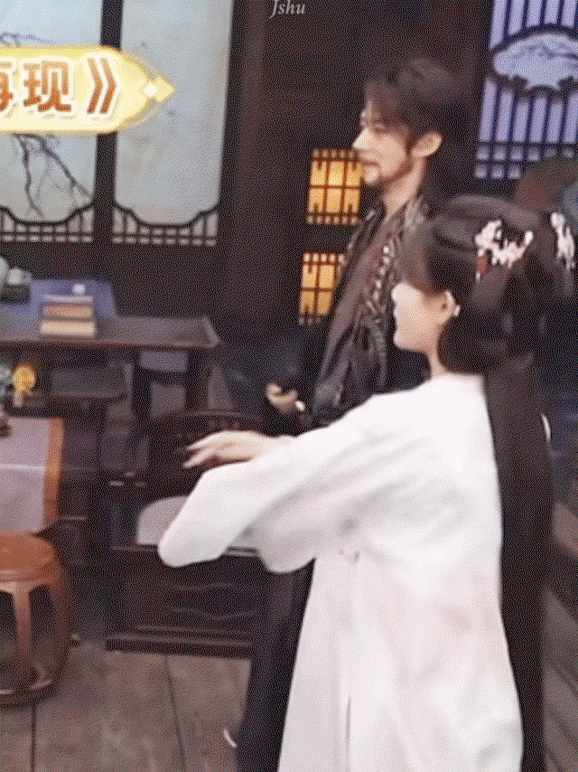odqQJM.gif
