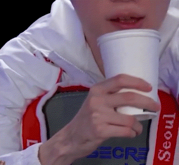 oovIvP.gif