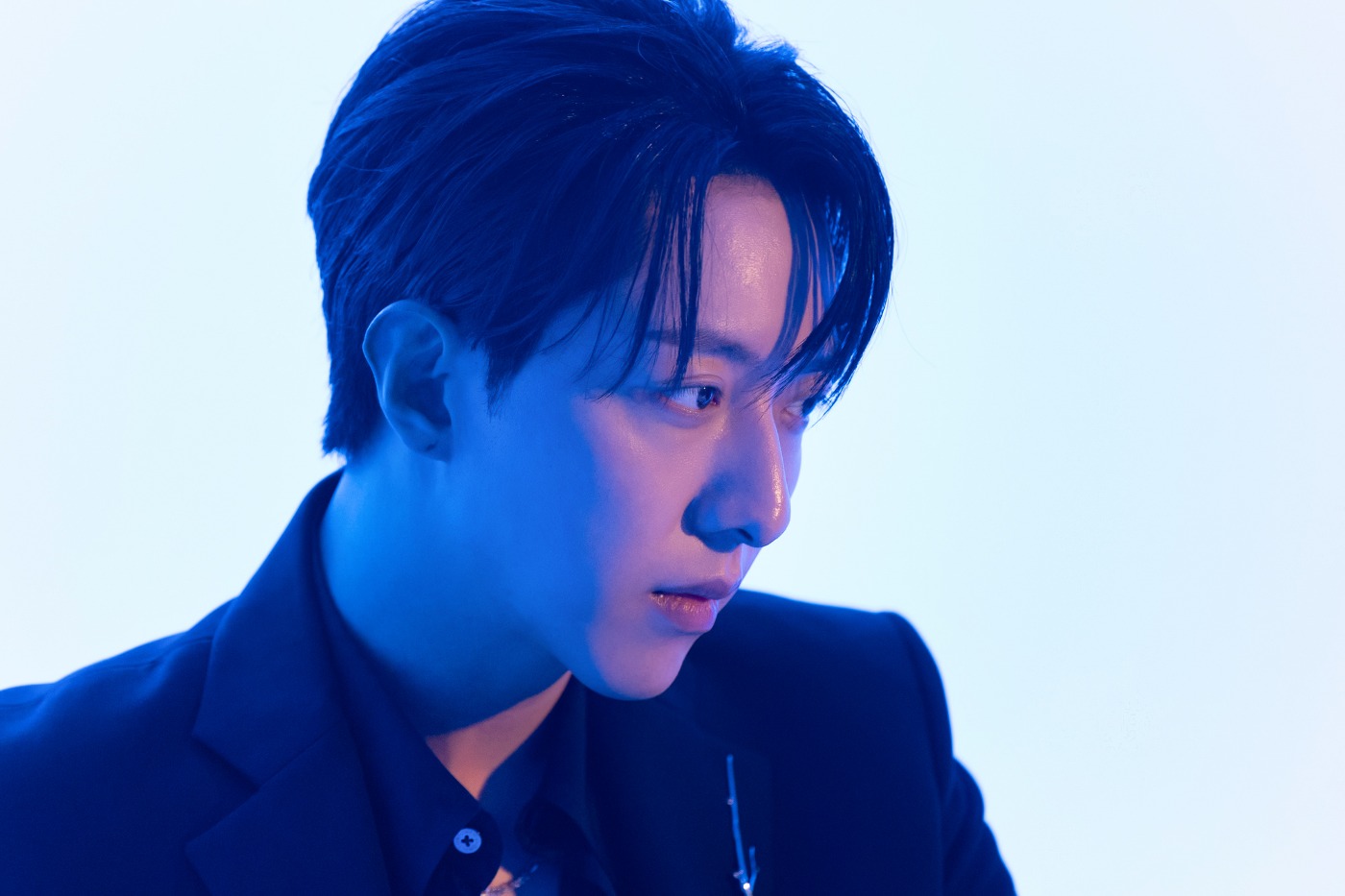 더쿠 - 성호네 꽃밭 씨엔블루 콘서트 포스터 비하인드.jpg