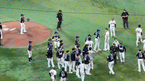 oyzMsD.gif