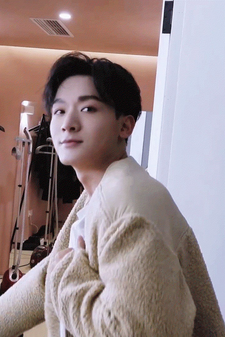 ozwjwj.gif