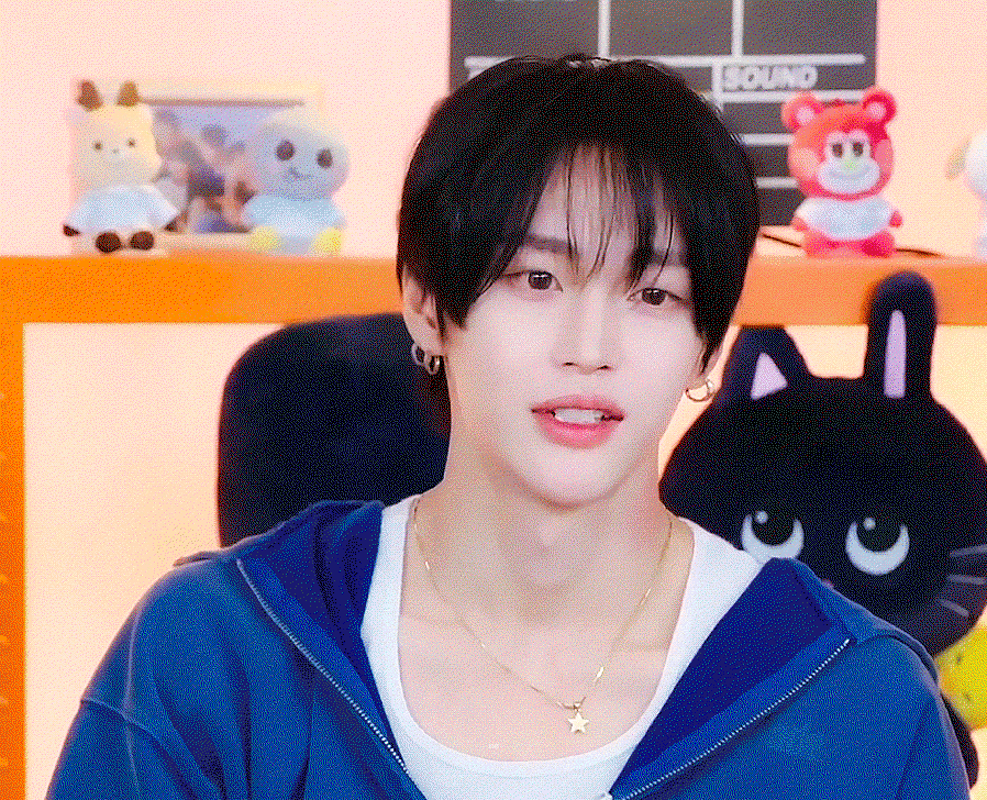 pKXhUj.gif