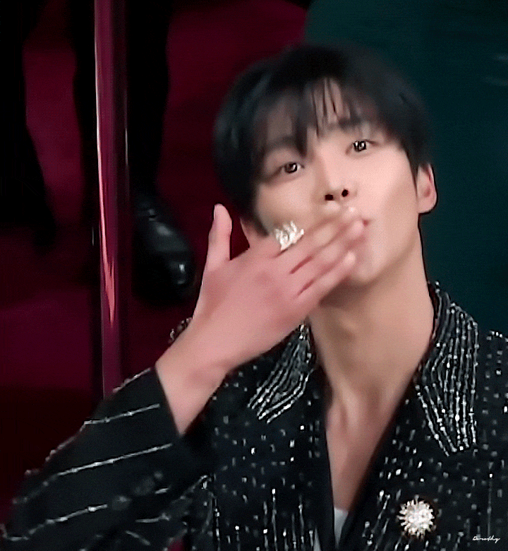 phndZW.gif