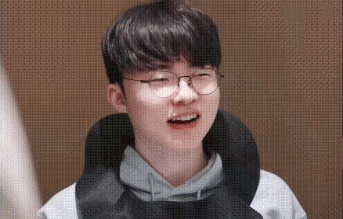 pjRpdY.gif