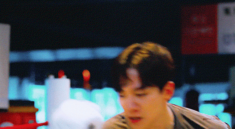 pmIytS.gif