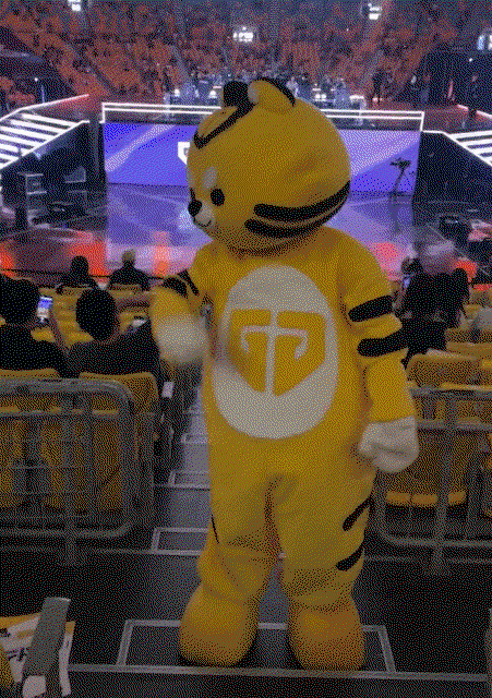 qADUtZ.gif