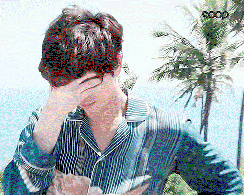 qAGXtV.gif