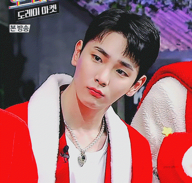 qFvYyr.gif
