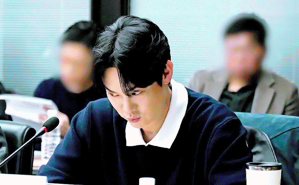qIgyFk.gif