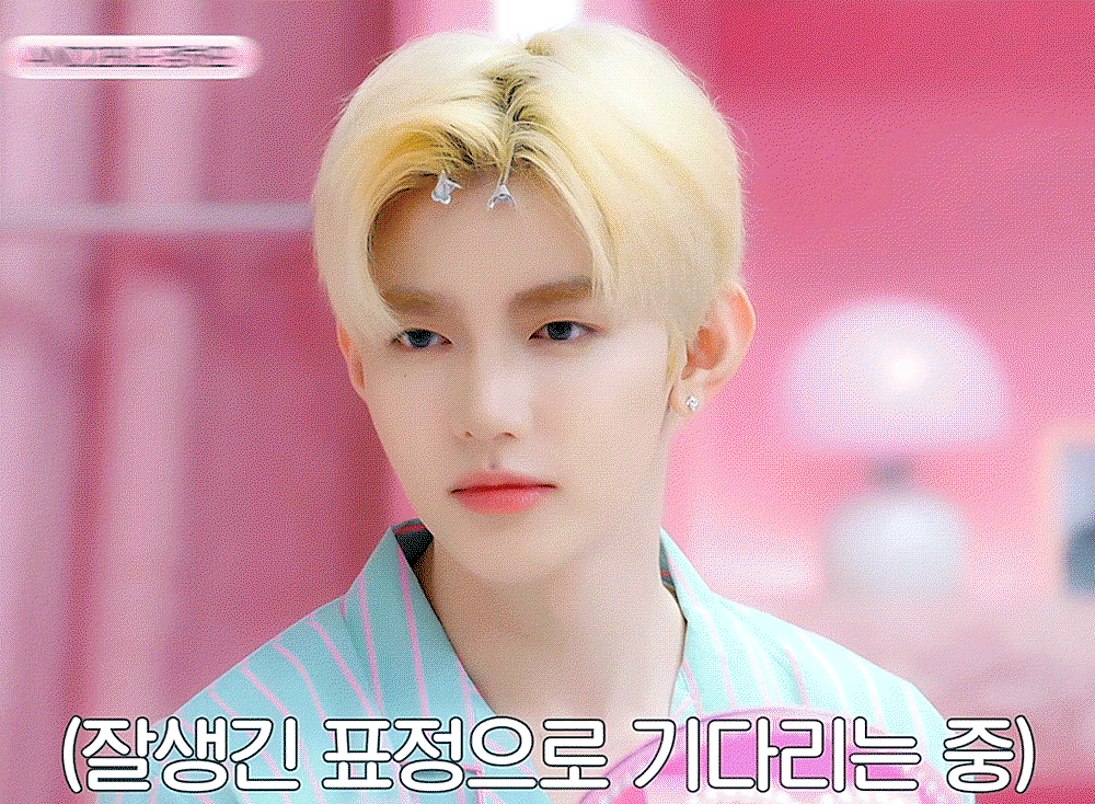 qKkDJn.gif