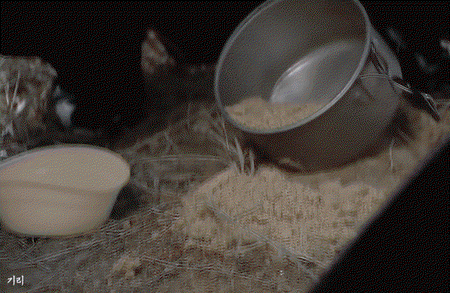 qMDxxM.gif