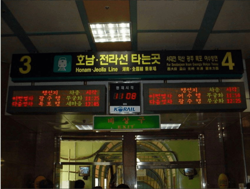 qMRrpA