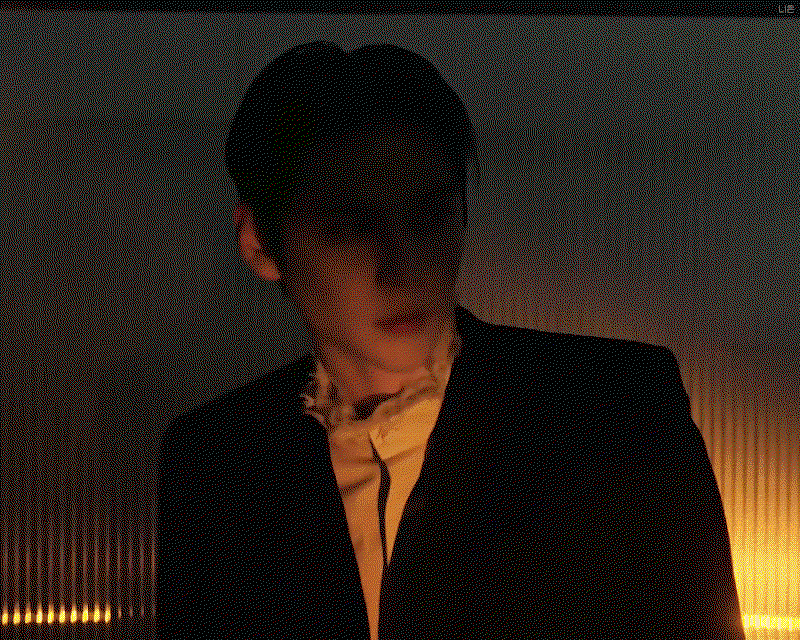 qOqvjO.gif