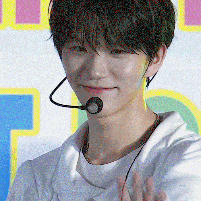 qPgjJh.gif