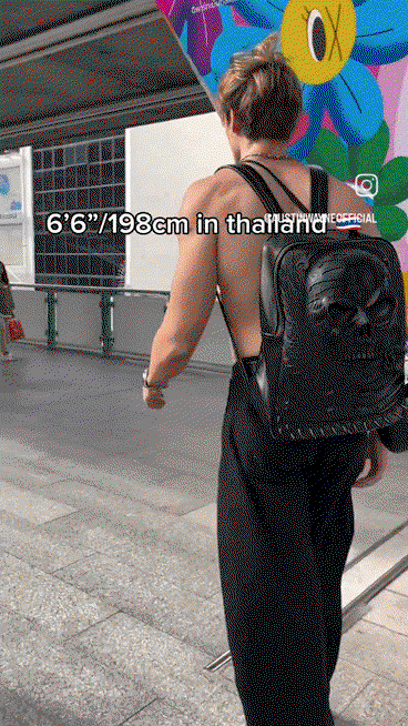 qQbIkF.gif
