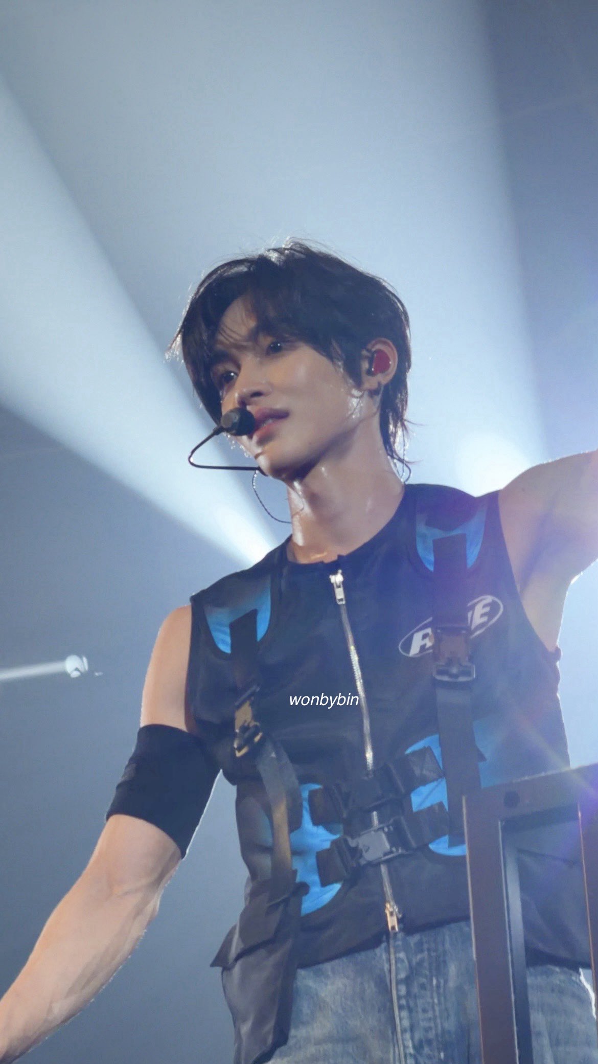 qWOGUk