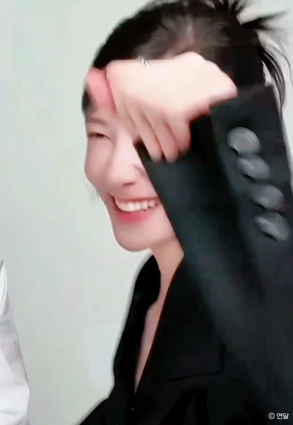 qgSjYp.gif