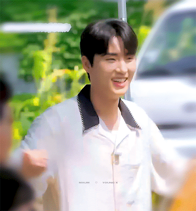 qjZtsB.gif