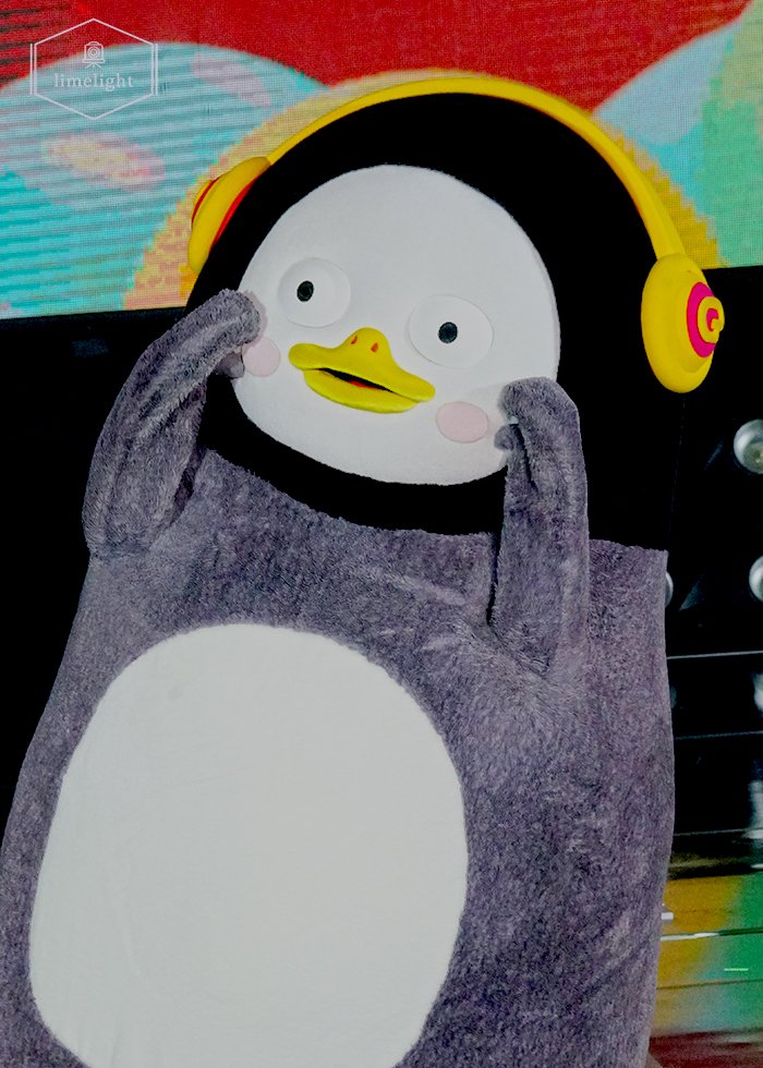qlPfyF
