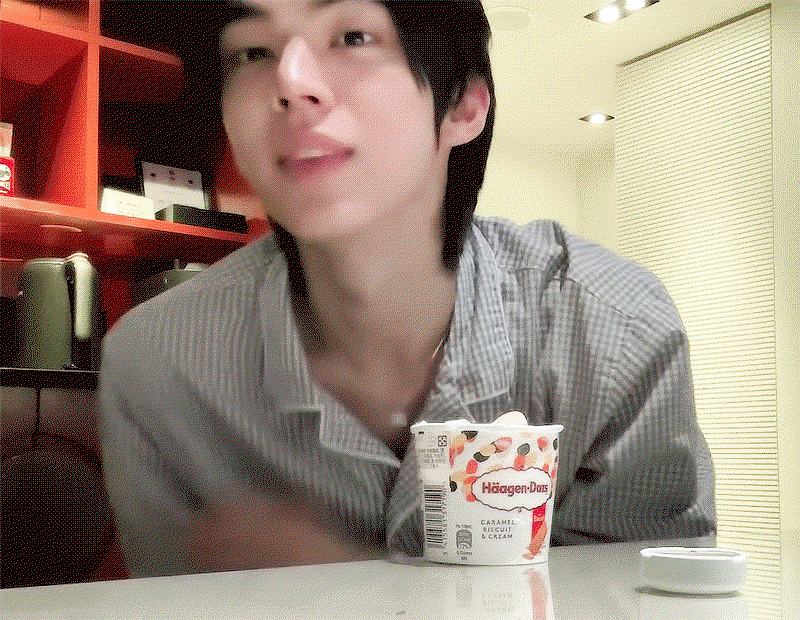 qndOUO.gif