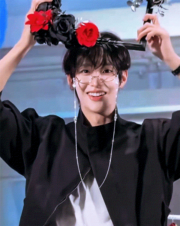 qnhkGm.gif