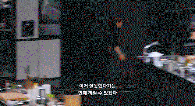 qtWcdM.gif