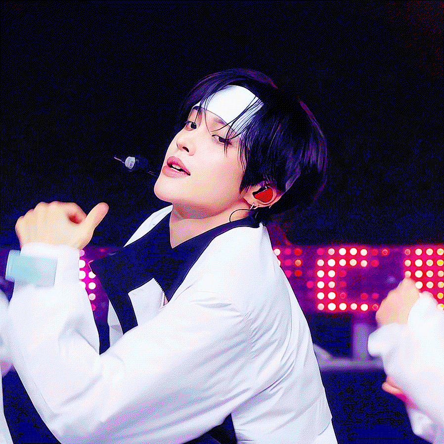 quYKef.gif