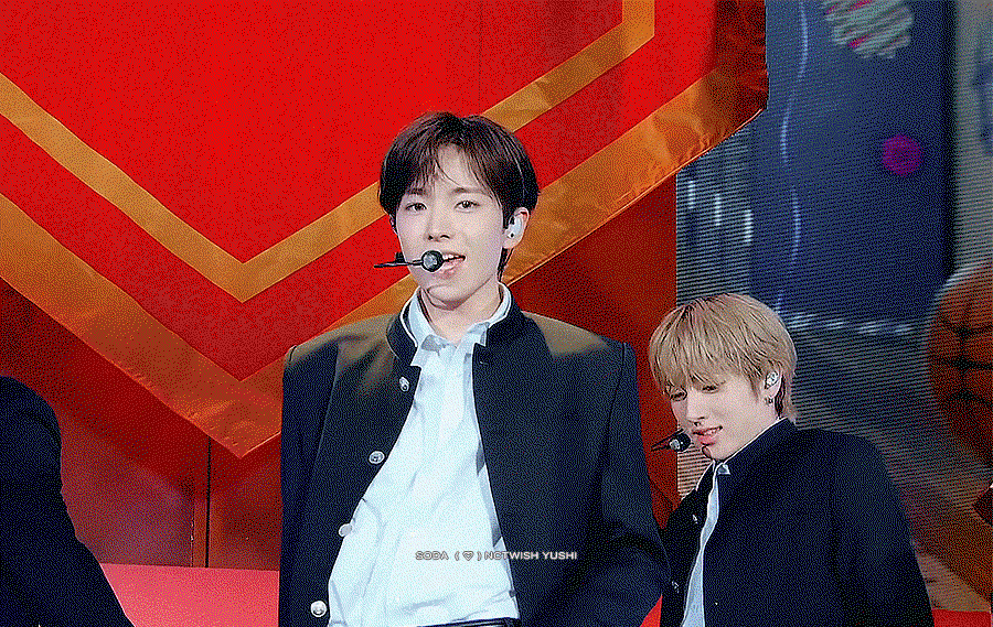 rAWfBJ.gif
