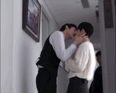 rCbiKR.gif