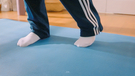 rDkKwM.gif