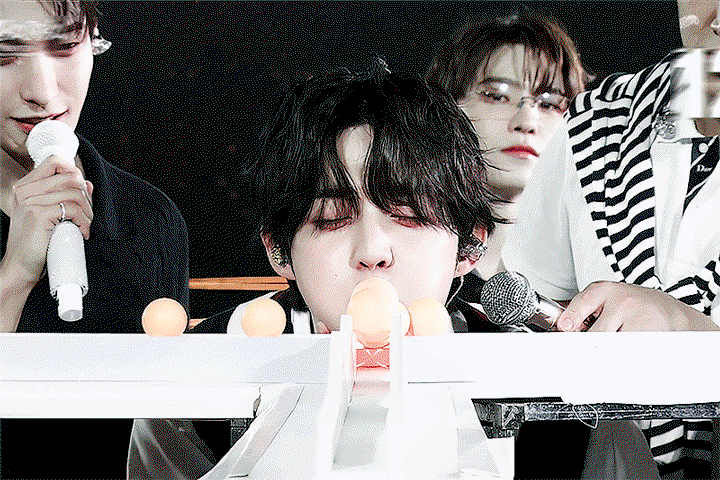 rFUXBM.gif