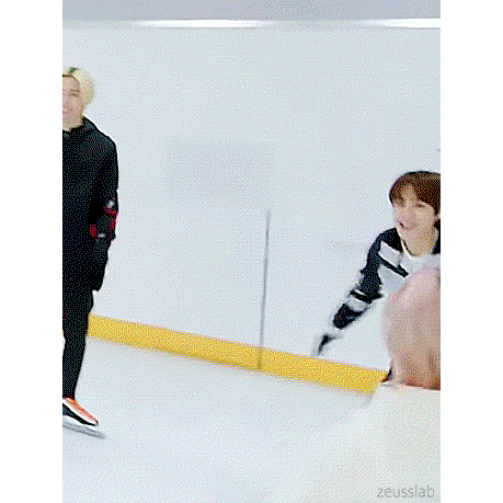 rOUFCH.gif