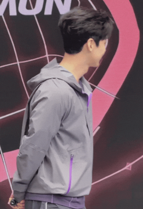 rOdHZi.gif
