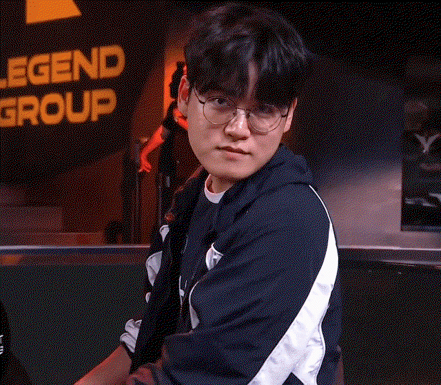 rPsMYd.gif