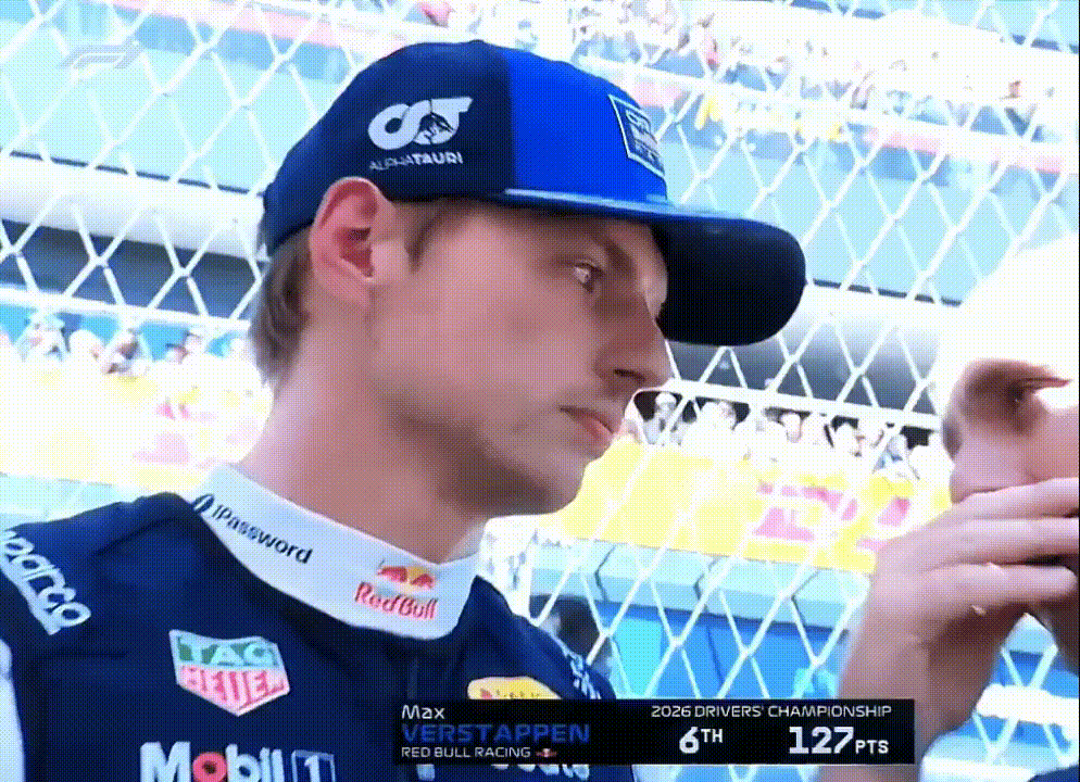 rXIyzK.gif