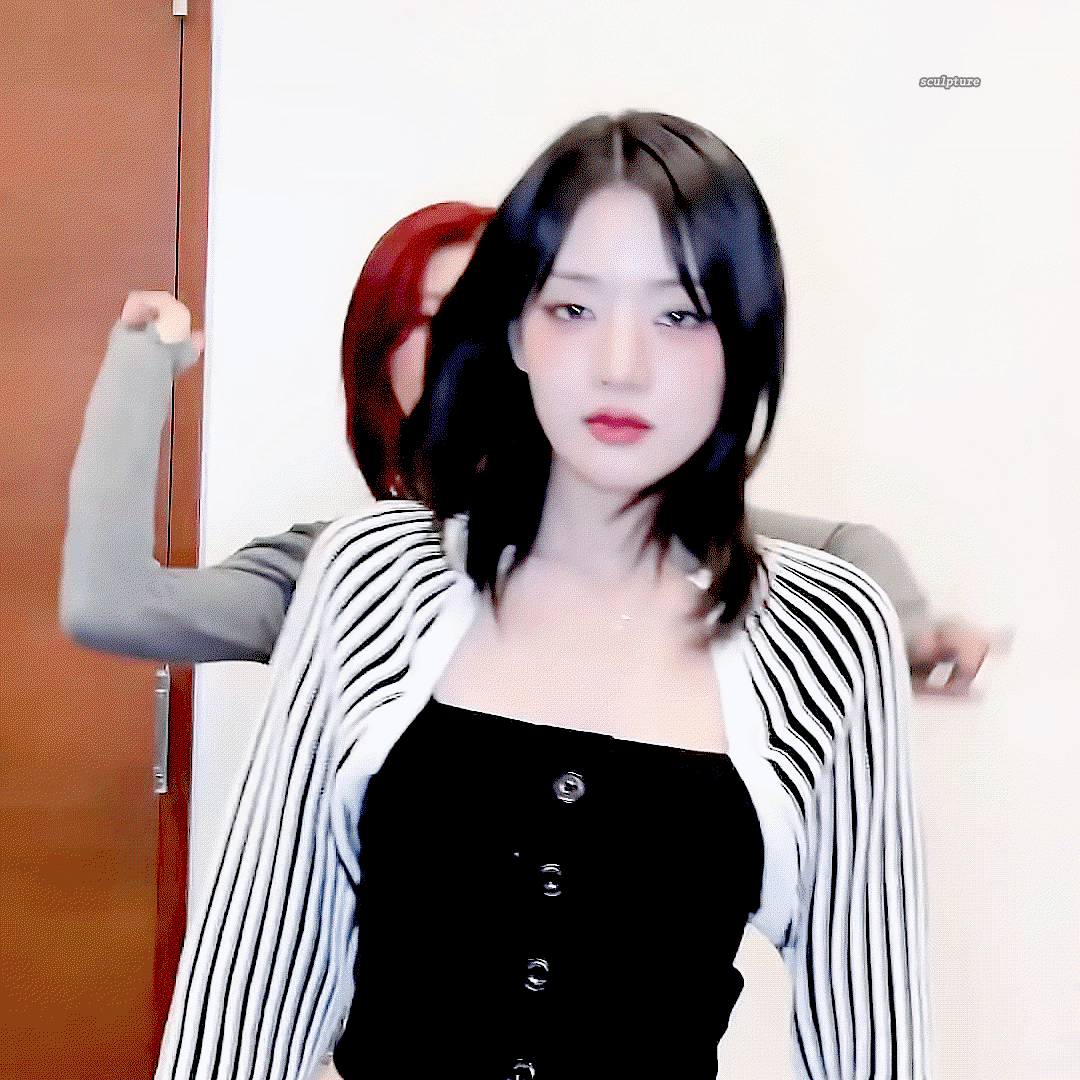 rYNZJR.gif