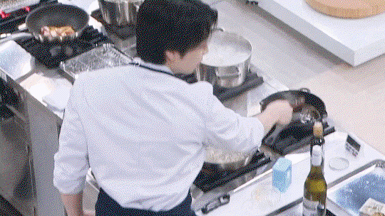 rZisox.gif