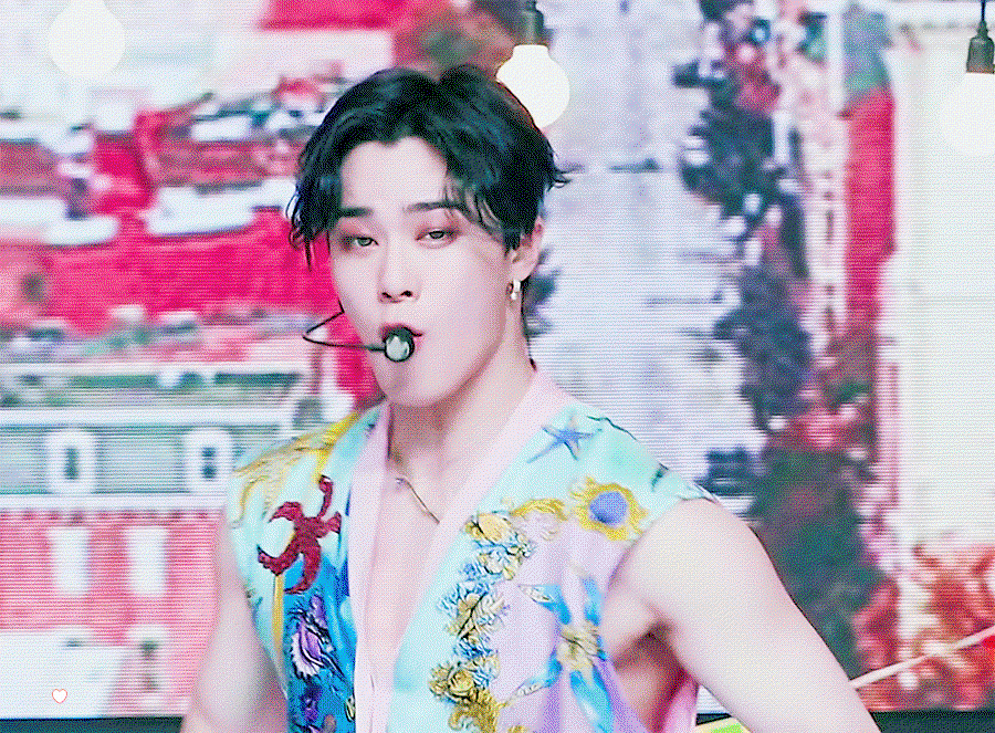 rZqwHA.gif