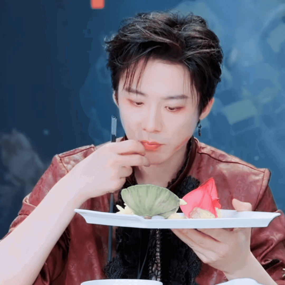 rcusnN.gif