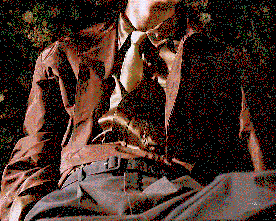 rhuHoW.gif